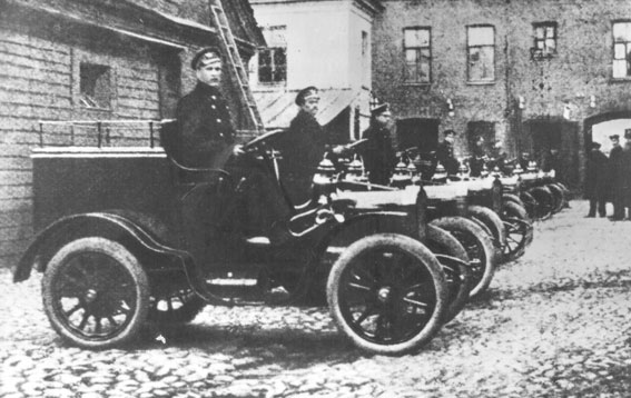 Первый отечественный автомобиль