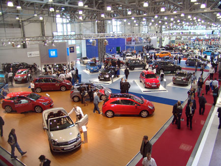 Автосалон 2010 в Москве.