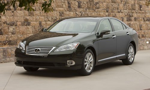 LEXUS ES-350 - плавность, опережающая время