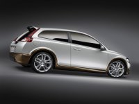 Volvo C30: яркая звезда среди дорогих компактных хэтчбеков