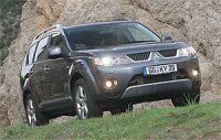 Mitsubishi Outlander - варианты исполнения