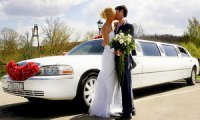 Свадебный лимузин – роскошь, доступная для молодоженов