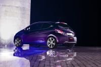 Peugeot покажет миру серийный 208 XY