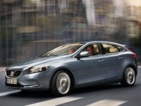 Volvo V40 2013 модельного года