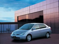 Toyota Prius - надежность,красота,комфорт.