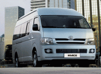 Компактный микроавтобус Toyota Hiace