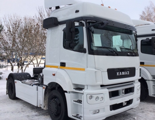 КАМАЗ начал производство тягачей с «роботом»