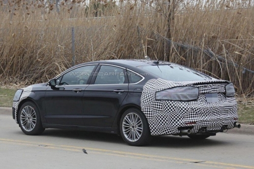 На дорогах уже замечен обновленный Ford Mondeo