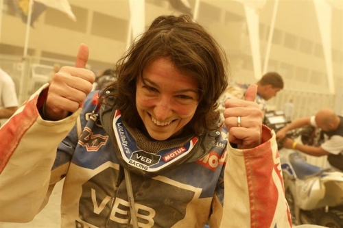 Победный финиш VEB Racing и Анастасии Нифонтовой на ралли Abu Dhabi Desert Challenge 2015!
