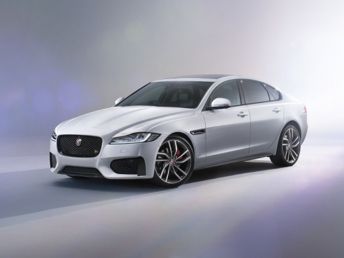 Создатели нового Jaguar XF пожадничали с мощностью