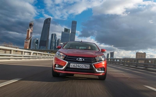 Продажи Lada Vesta оказались ниже ожидаемых