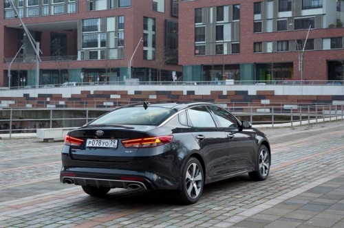 Новая KIA Optima оказалась дешевле предшественника