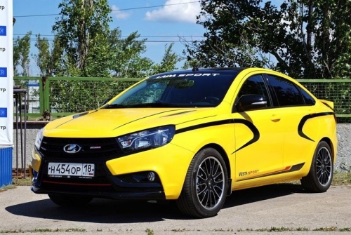 Спортивную Lada Vesta представили на Дне города Тольятти