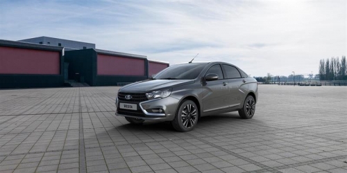 Стали известны цены на 1,8-литровую Lada Vesta