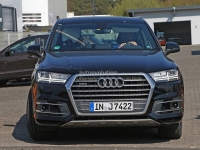 Audi обкатывает самый мощный флагманский кроссовер