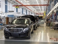 Daimler планирует построить завод в России