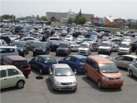 Продажи автомобилей на вторичном рынке в России сократились на 24%