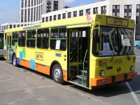 Школьным автобусам разрешат ездить по «выделенкам»