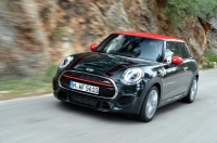 Названы российские цены на Mini John Cooper Works