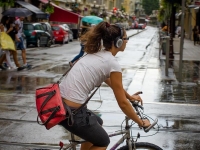 Велосипедистов хотят штрафовать за езду в наушниках